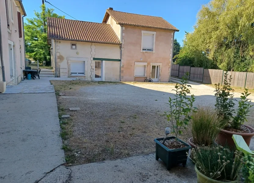 Appartement Rue des Chênes à Razac-sur-l'Isle