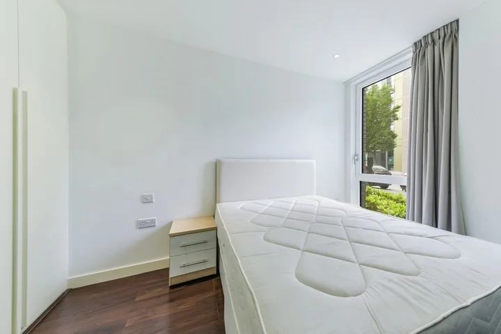 Flat Woodberry Down in Greater London
