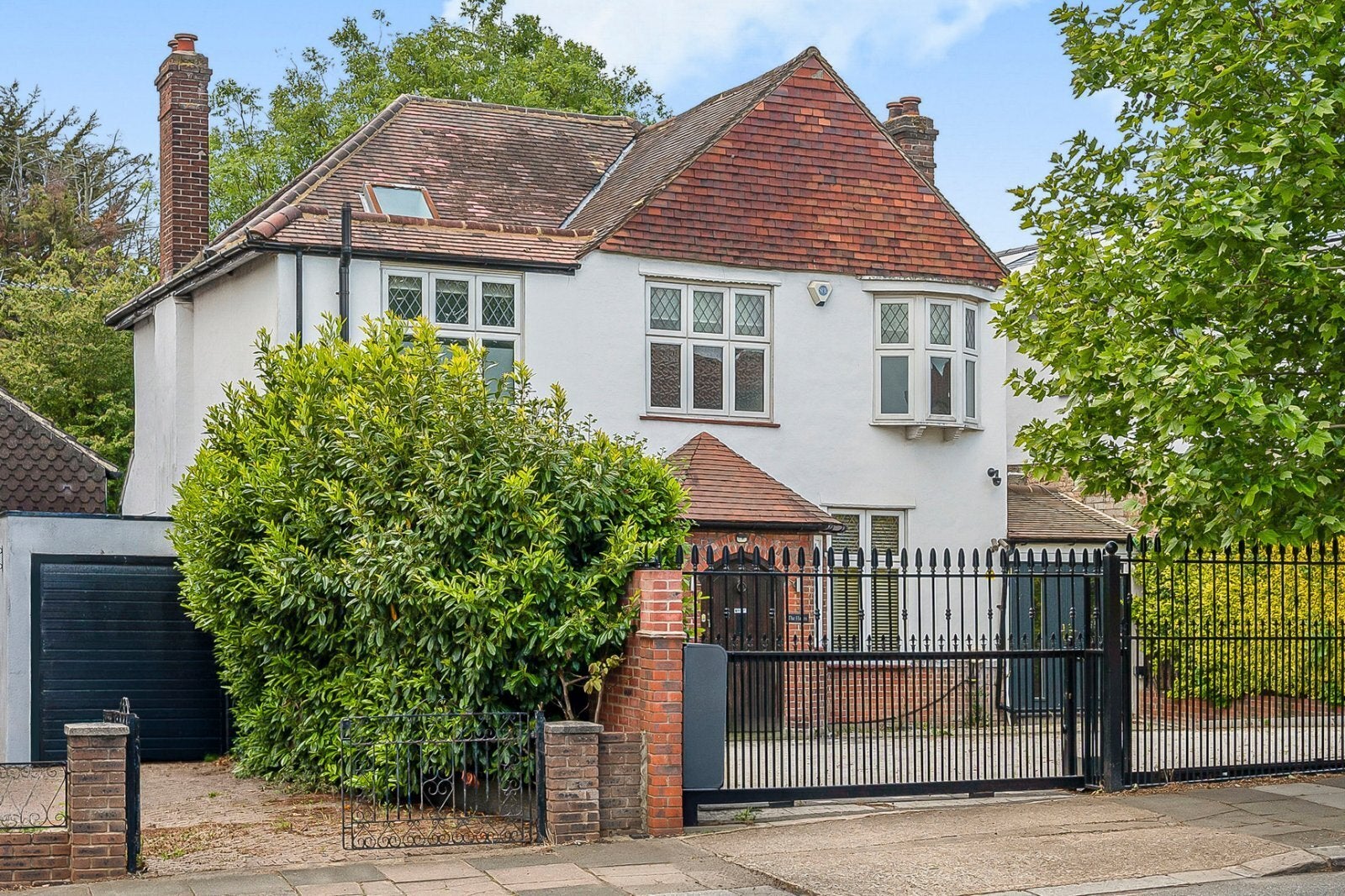 House Winn Road in Greater London