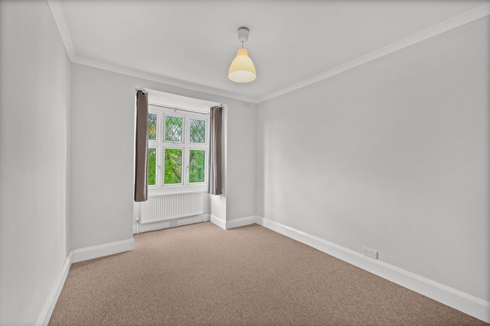 House Winn Road in Greater London