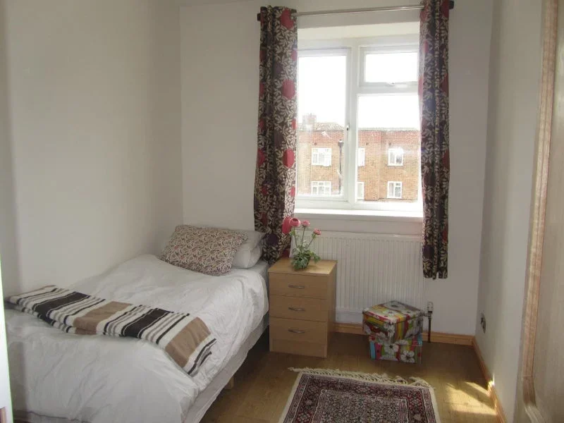 Room Gledhow Gardens in Greater London