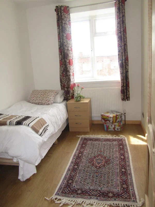 Room Gledhow Gardens in Greater London