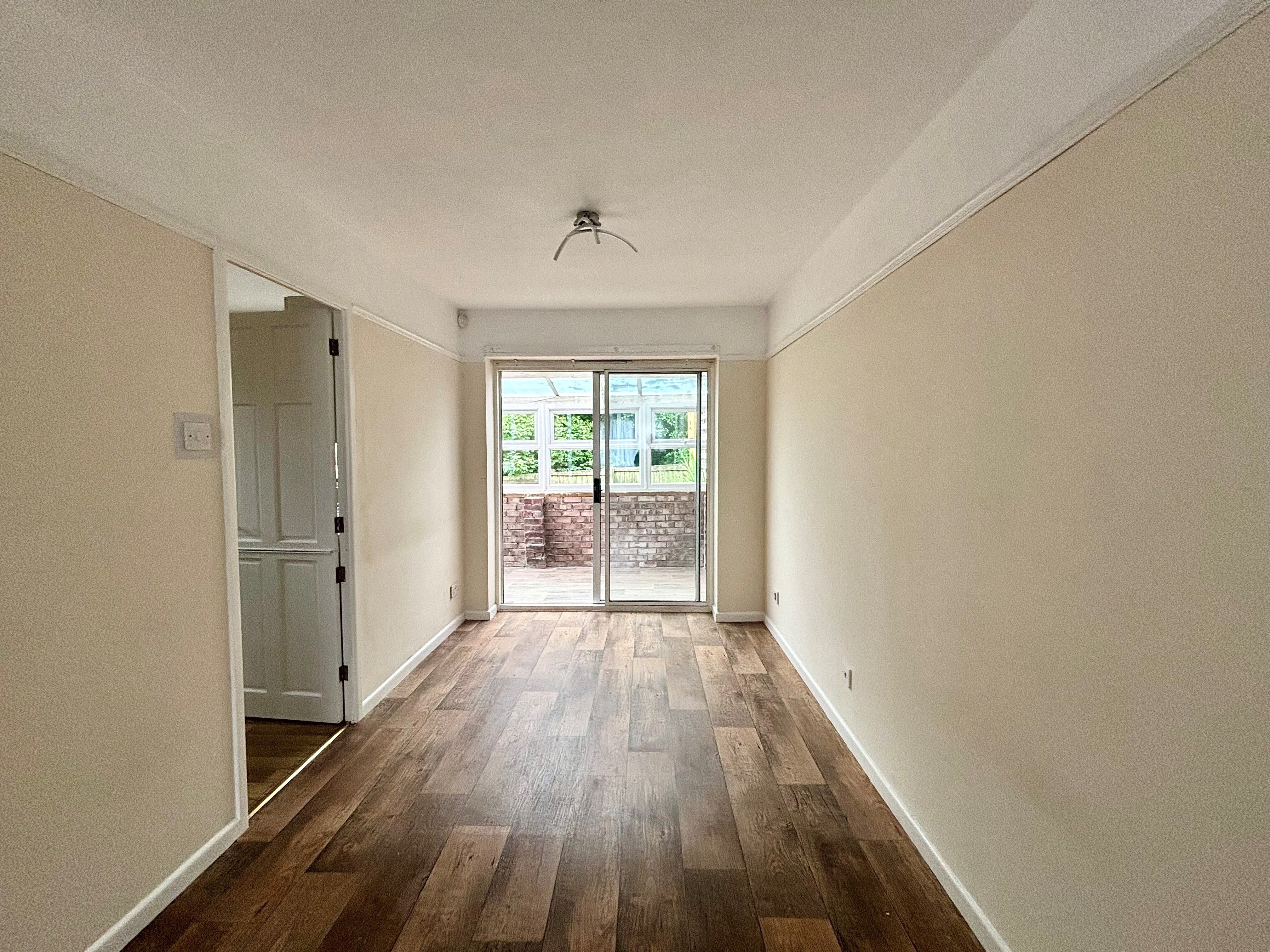House Meadowbrook Close in Exeter