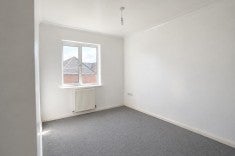 Flat Fielding Way in Southend-on-Sea