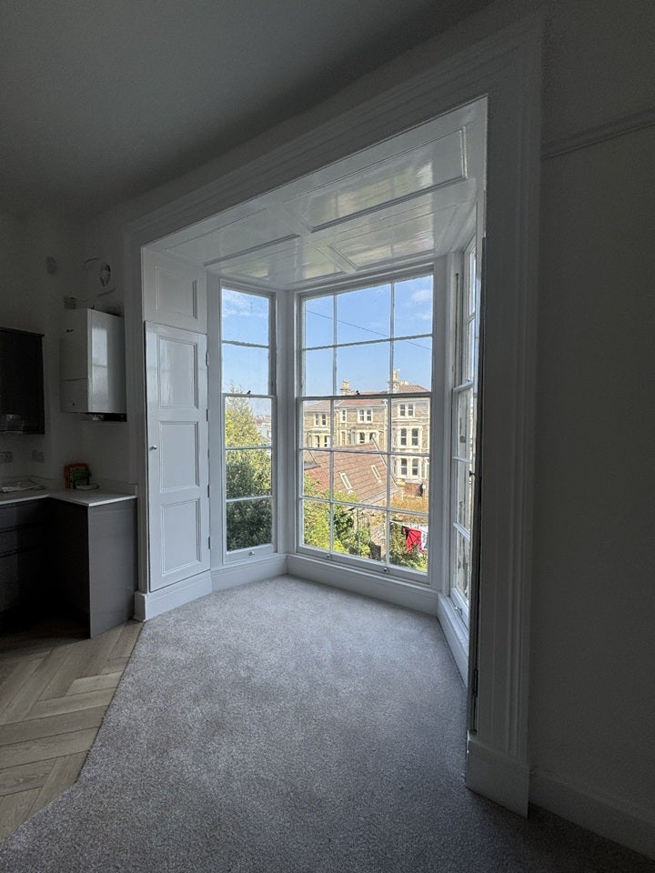 Flat Sydenham Hill in Bristol