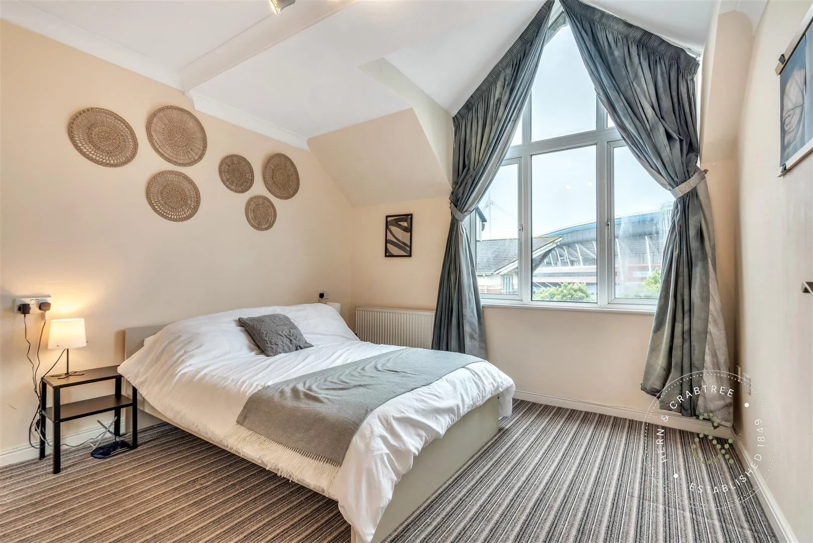 Flat Taffs Mead Embankment in Cardiff
