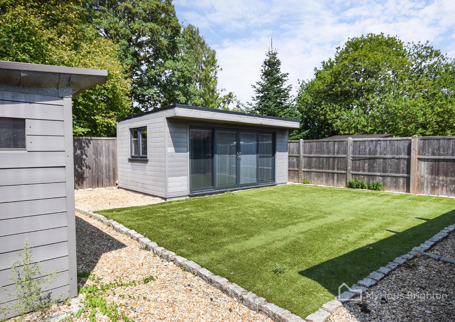 House Ladbroke Road in Reigate and Banstead