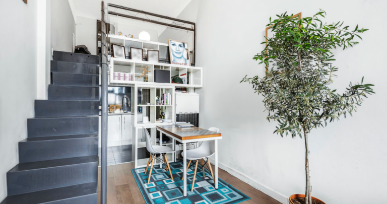 Flat Fairfield Road in Greater London