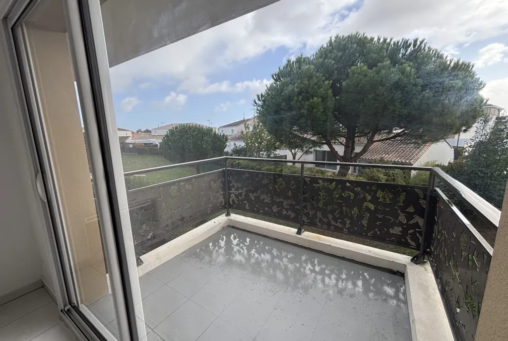 Flat Rue des Résédas in Les Sables-d'Olonne