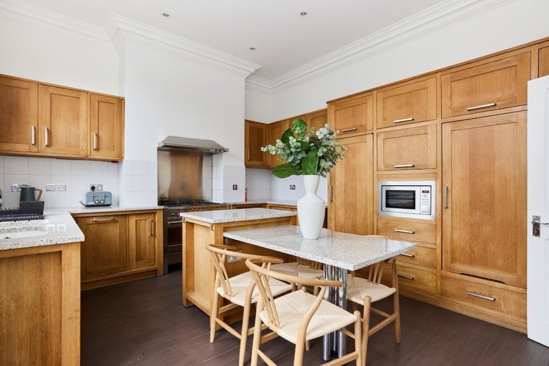 House Rudall Crescent in Greater London