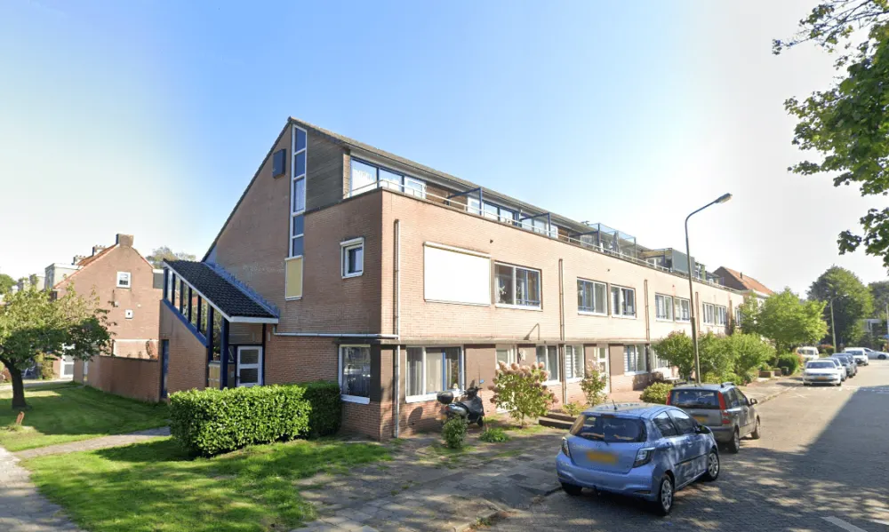 Huis Azaleastraat in Duivendrecht