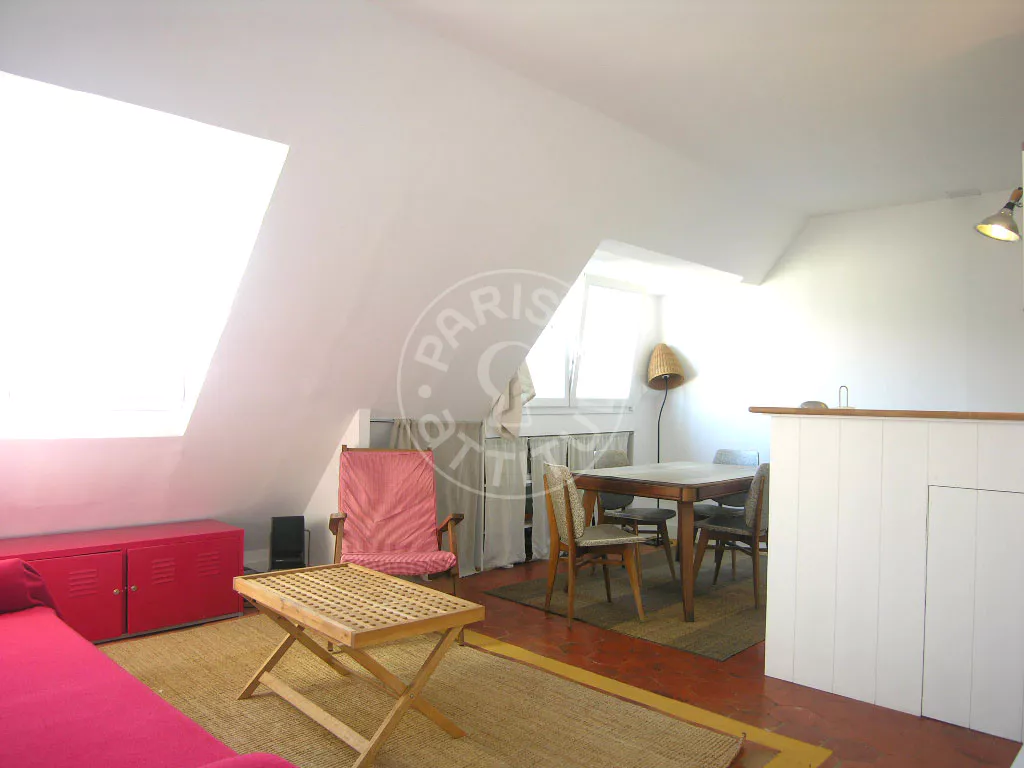 Flat Rue Mademoiselle in Paris