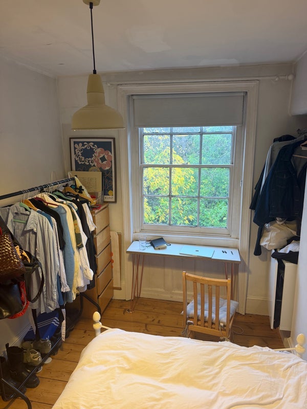 Room Camberwell Grove in Greater London