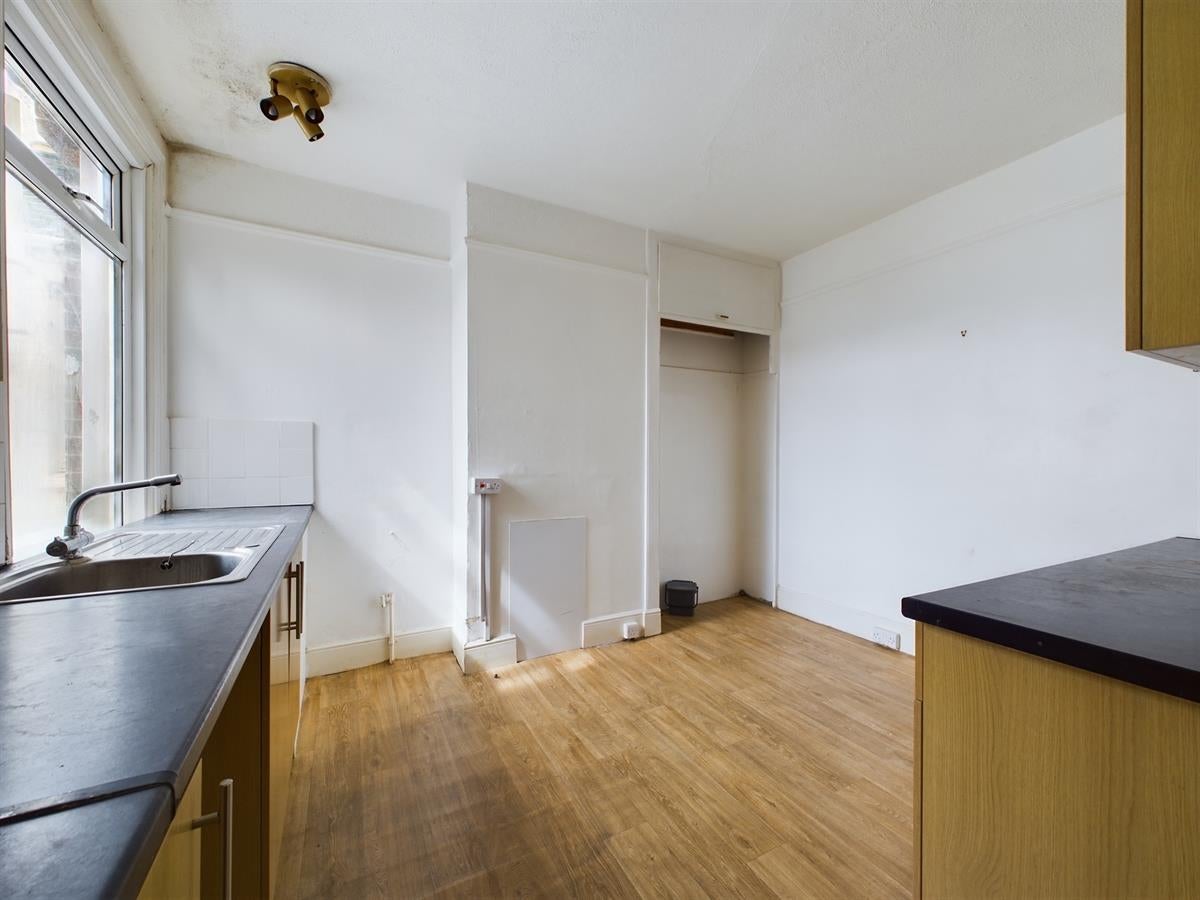 Flat Shadwell Road in Portsmouth