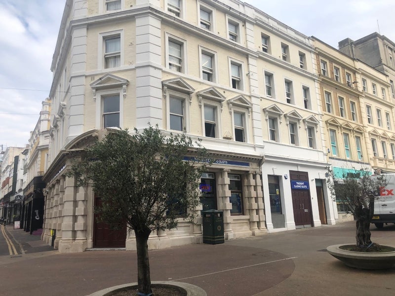 Room Old Christchurch Road in Bournemouth