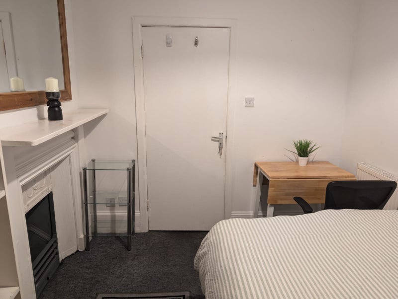 Room Old Christchurch Road in Bournemouth