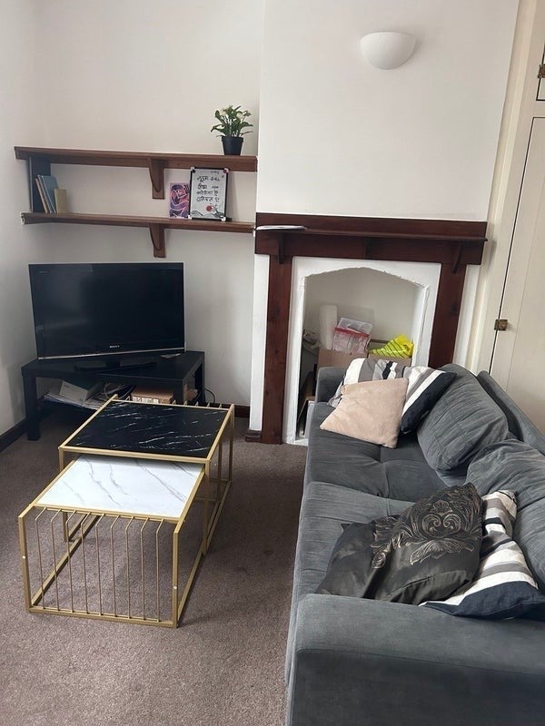 Room Worship Street in Greater London