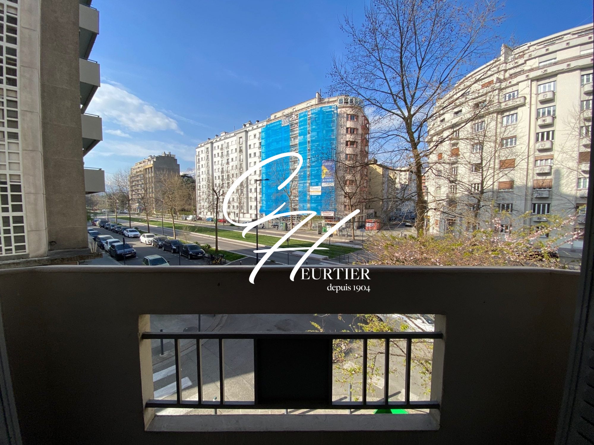 Flat Avenue Paul Verlaine in Grenoble
