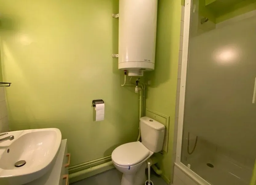 Room Porte de l'Europe in Caen