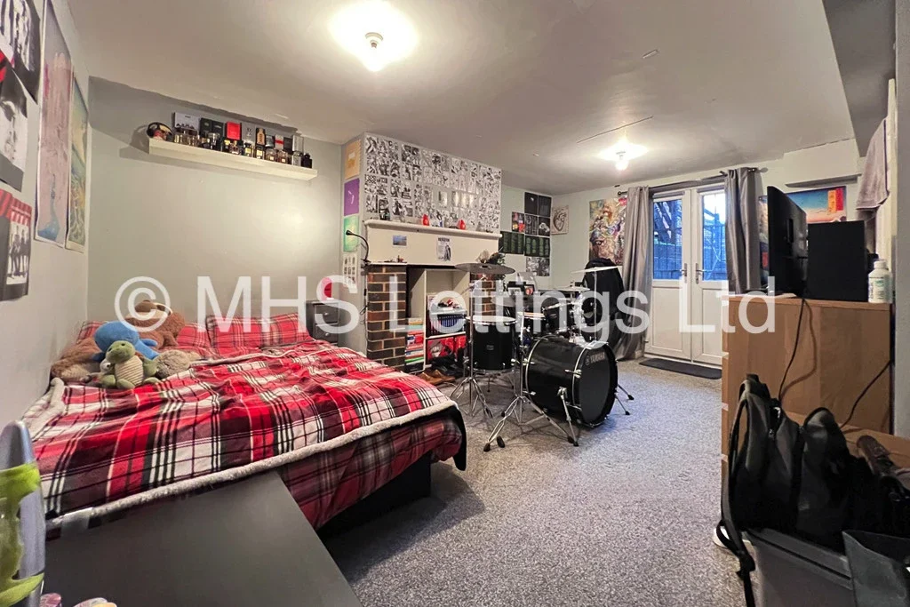 Room Hanover Square in Leeds