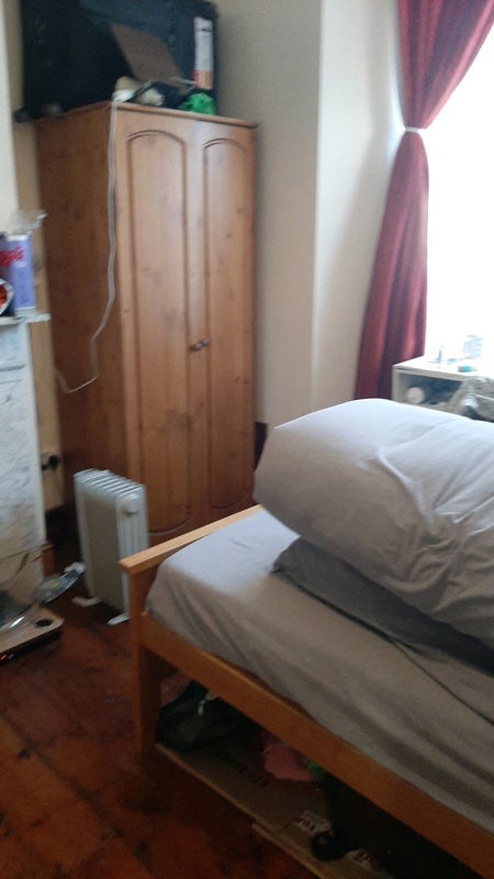 Room Relf Road in Greater London