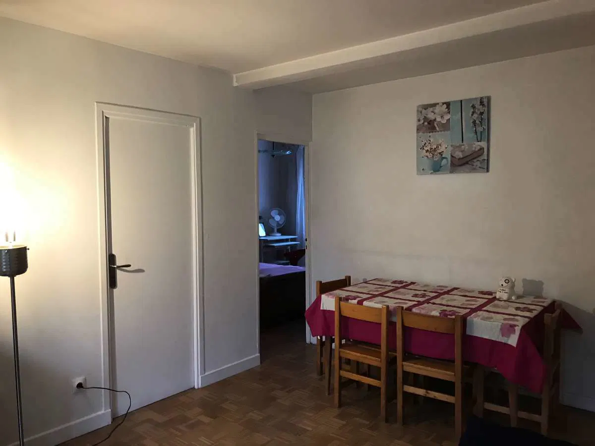 Room Impasse de l'Echaillon in Fontaine