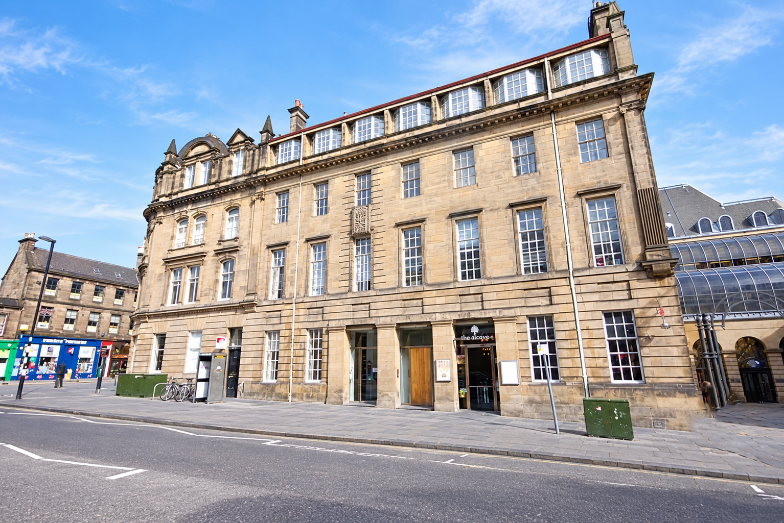 Flat Chambers Street in City of Edinburgh