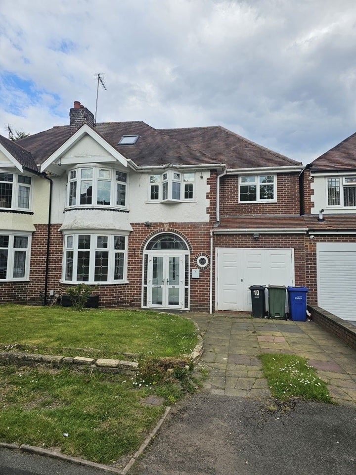 House Paganel Drive in Dudley