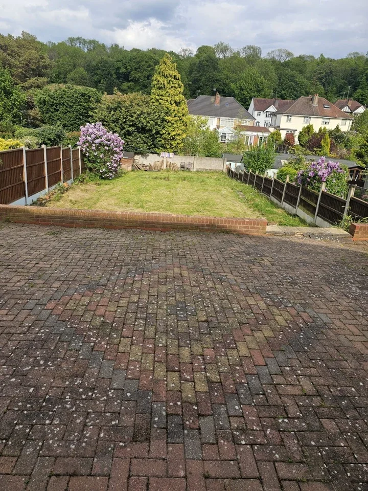 House Paganel Drive in Dudley