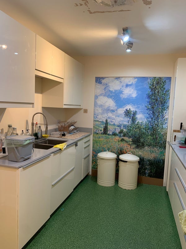 Room Tamarisk Square in Greater London