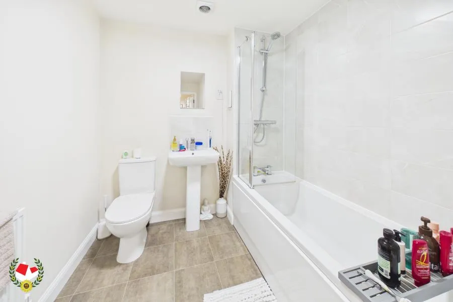 Flat Minett Road in Yate