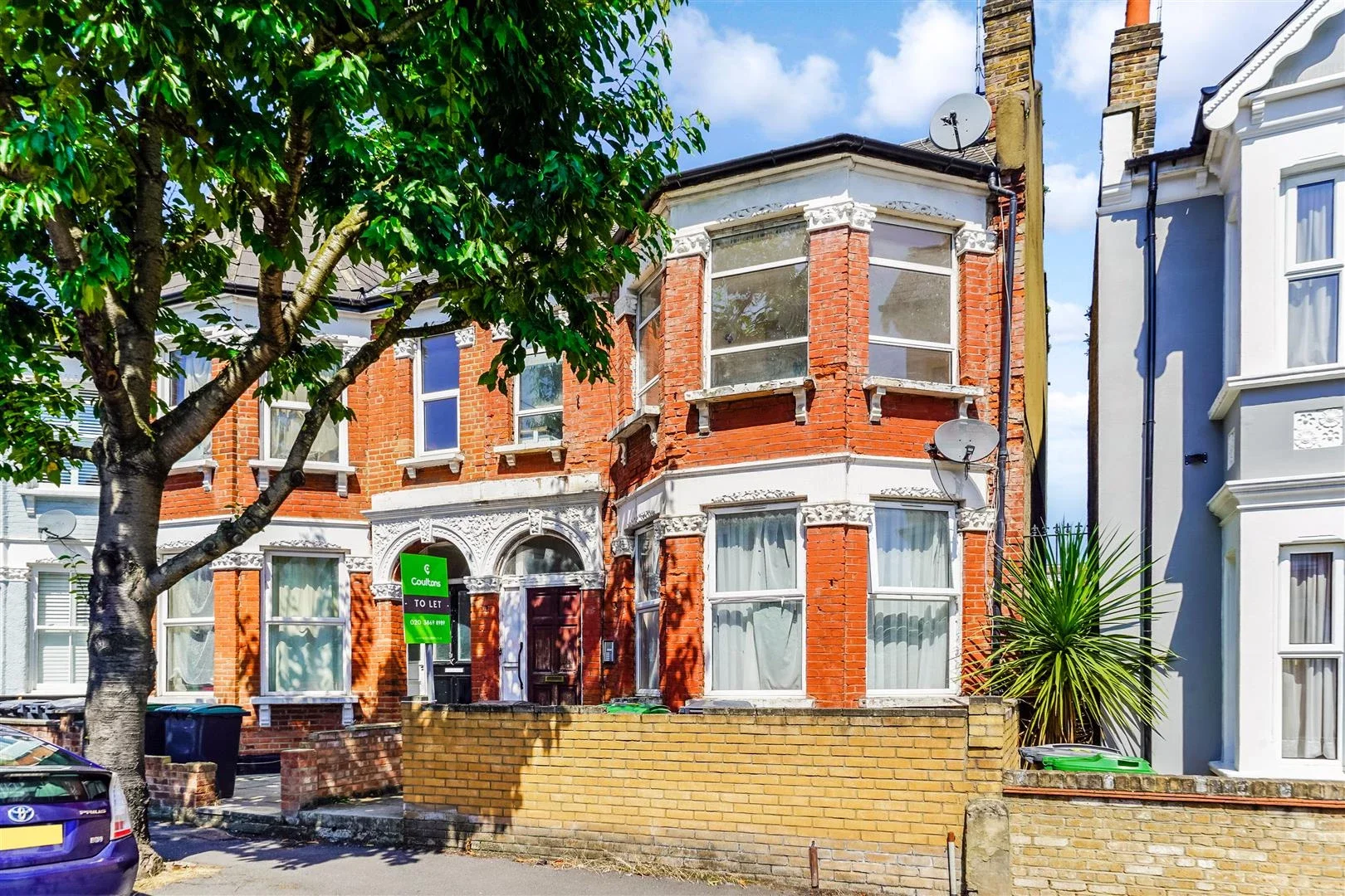 Flat Lausanne Road in Greater London