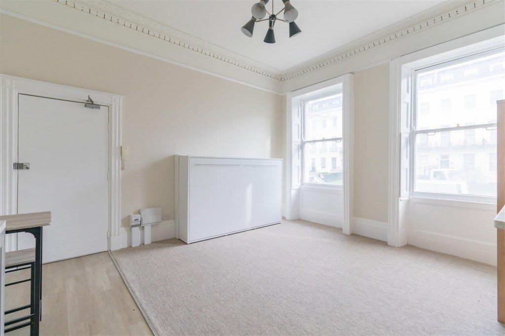 Flat Evesham Road in Cheltenham