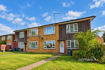 Flat Bronsdon Way in Denham