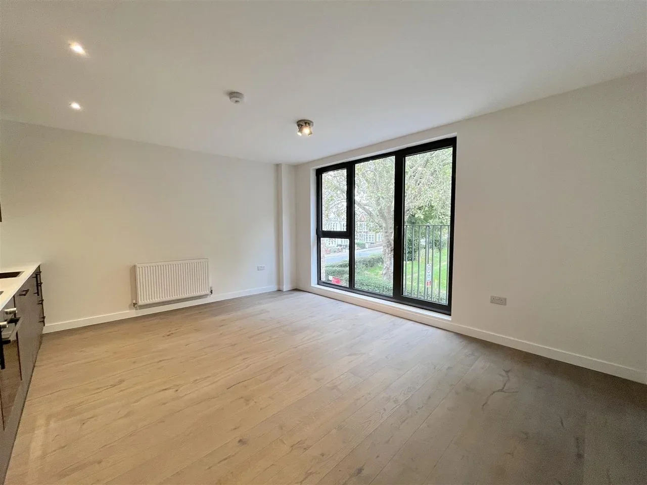 Flat Frobisher Road in Greater London