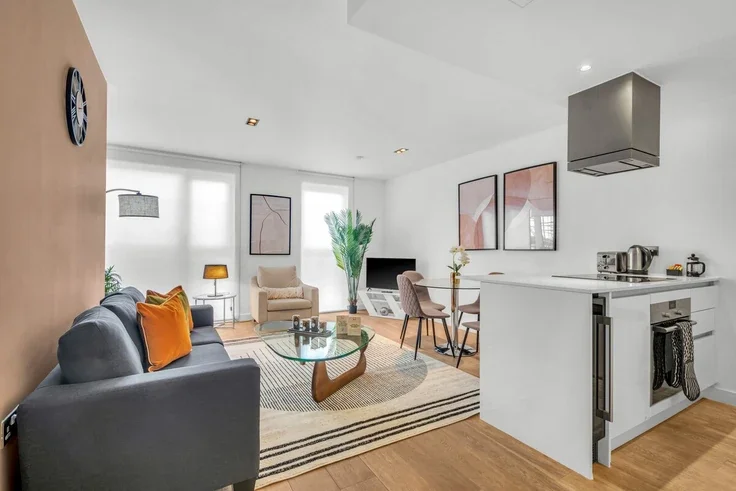 Flat Bethnal Green Road in Greater London