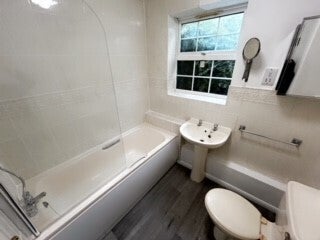 Flat Kilderkin Court in Coventry