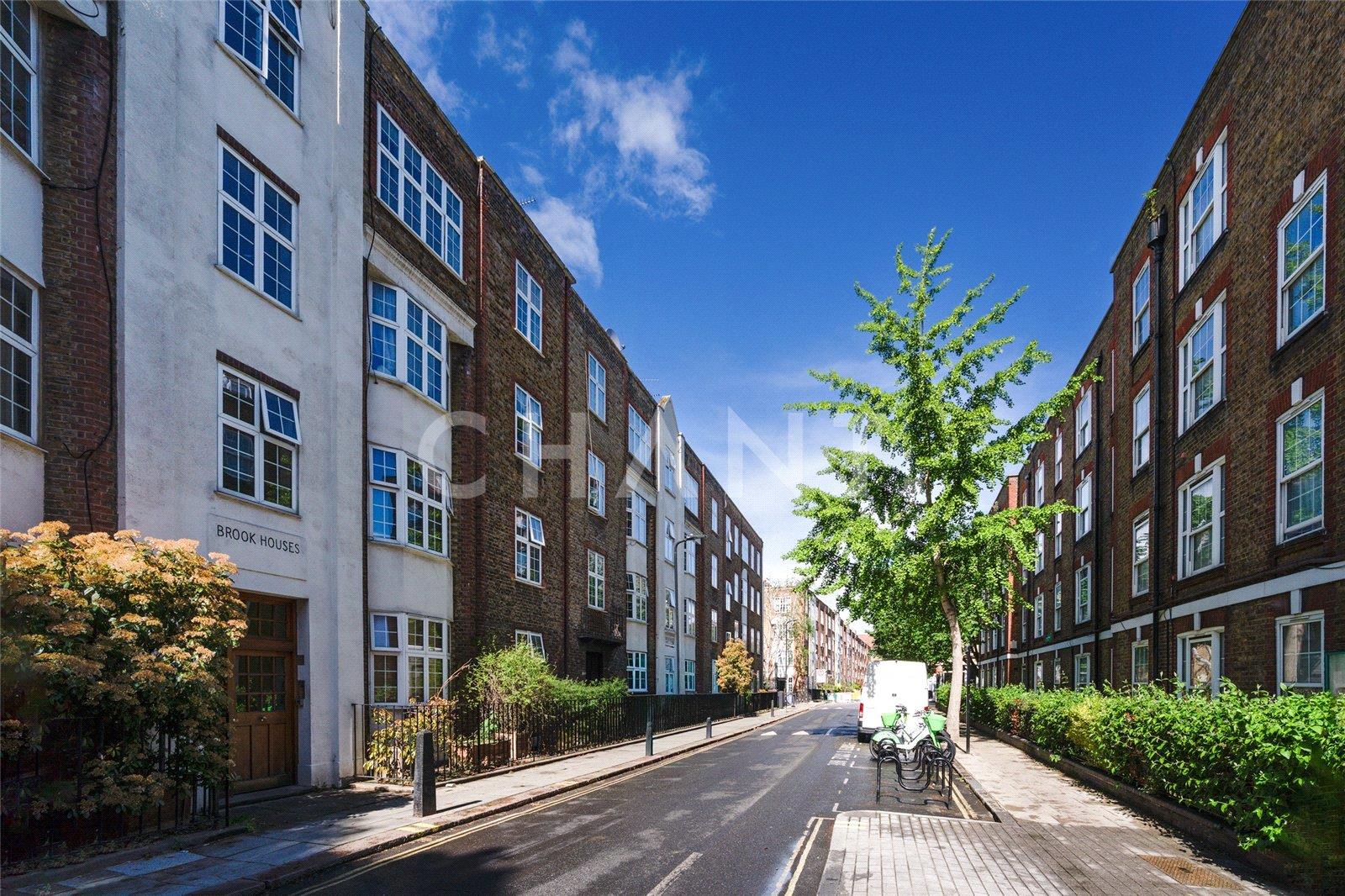 Flat Cranleigh Street in Greater London