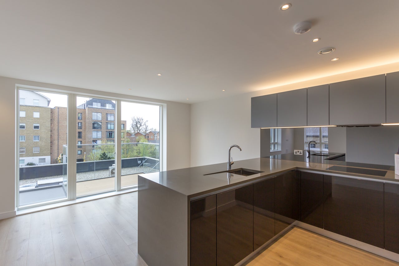 Flat Lionel Road South in Greater London