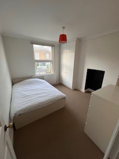 Flat Ashburnham Road in Greater London