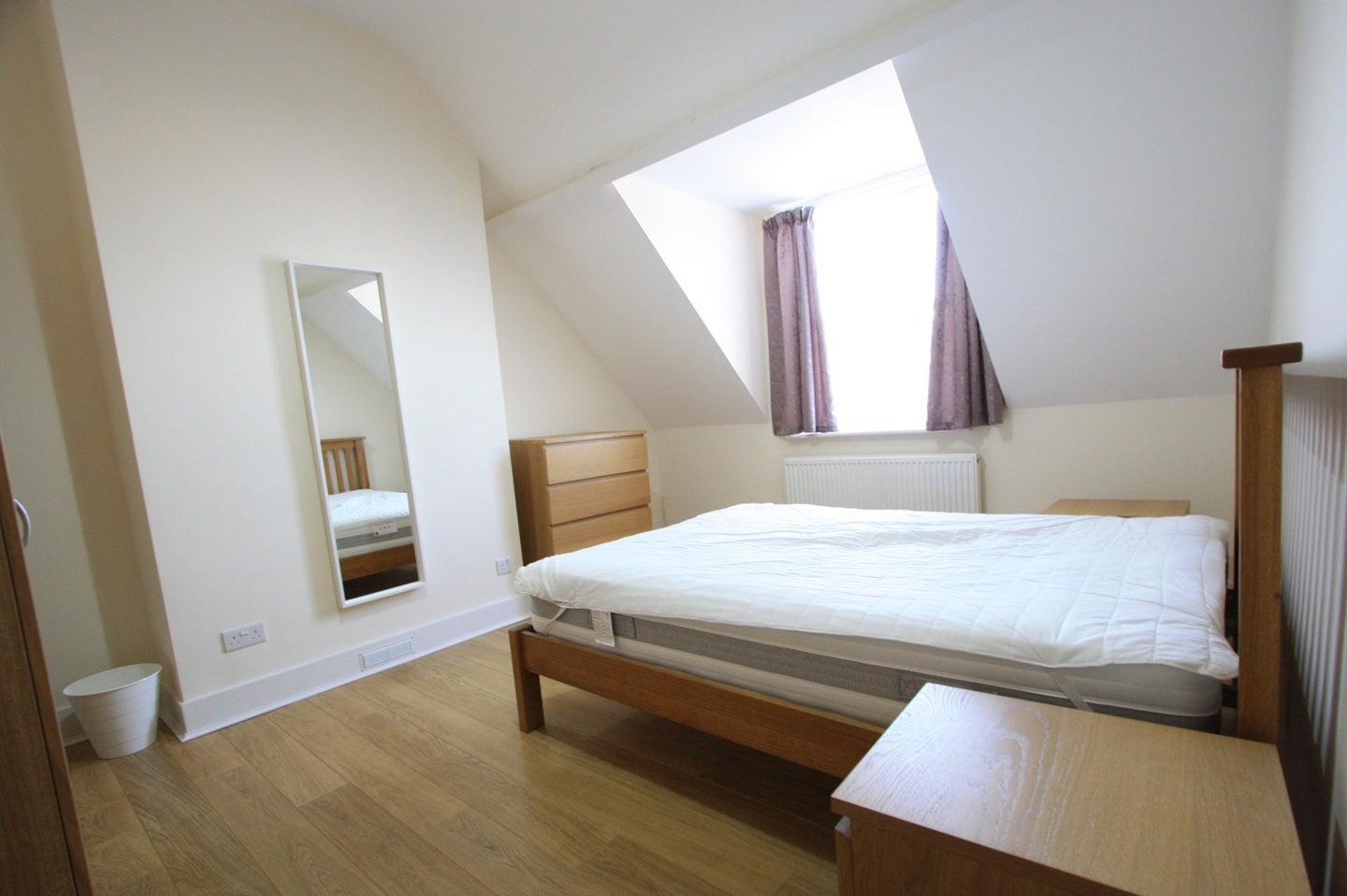 Flat Garden Close in Greater London