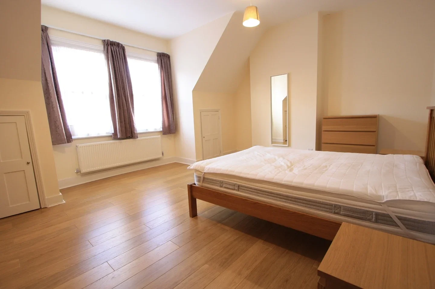 Flat Garden Close in Greater London