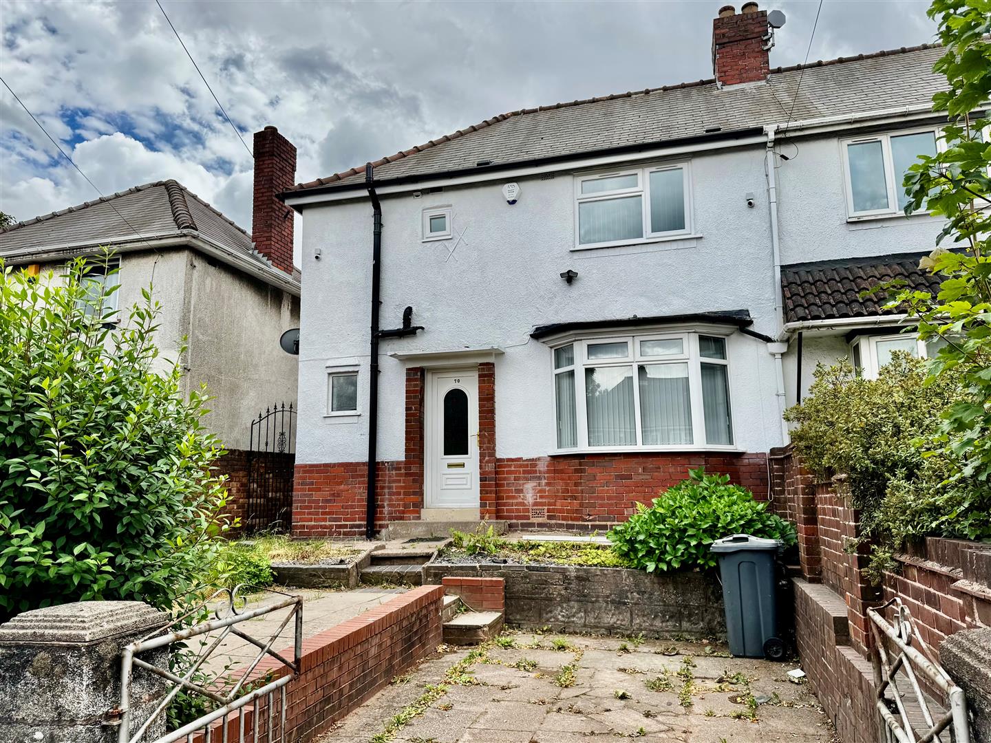 House Manor House Road in Sandwell