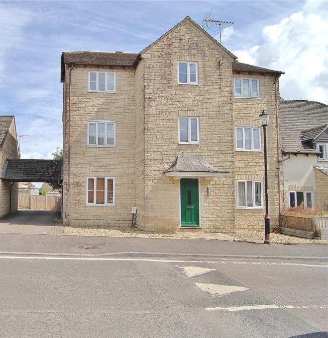 Flat Hill Top View in Stroud