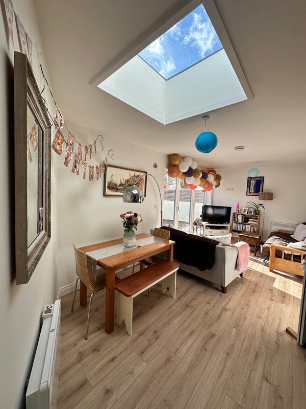 Room Alpha Road in Bristol