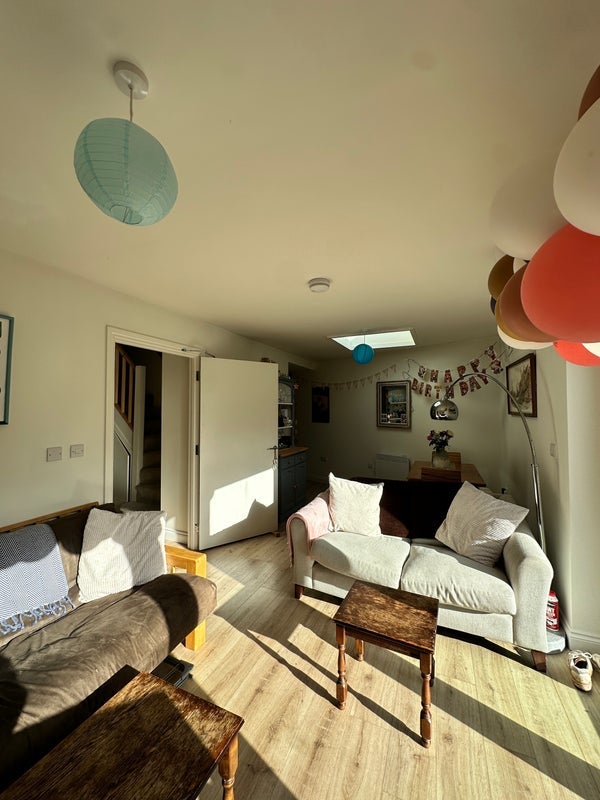 Room Alpha Road in Bristol