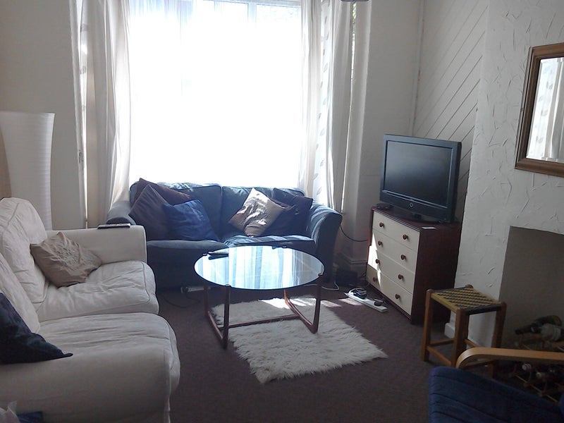 Room Stanmore Street in Leeds