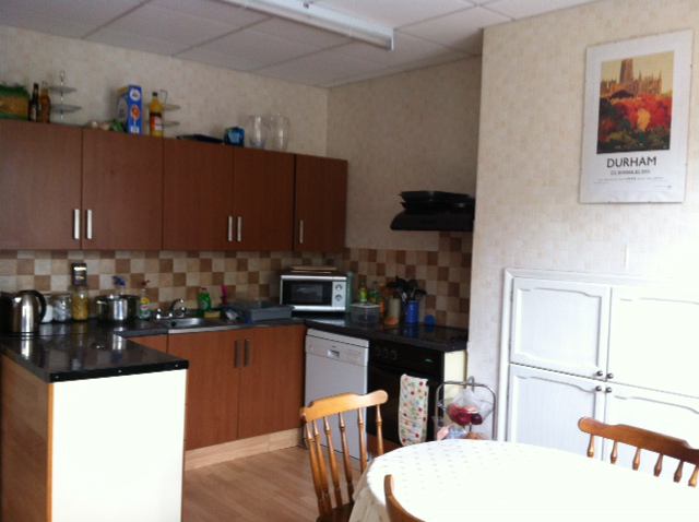 Room Stanmore Street in Leeds