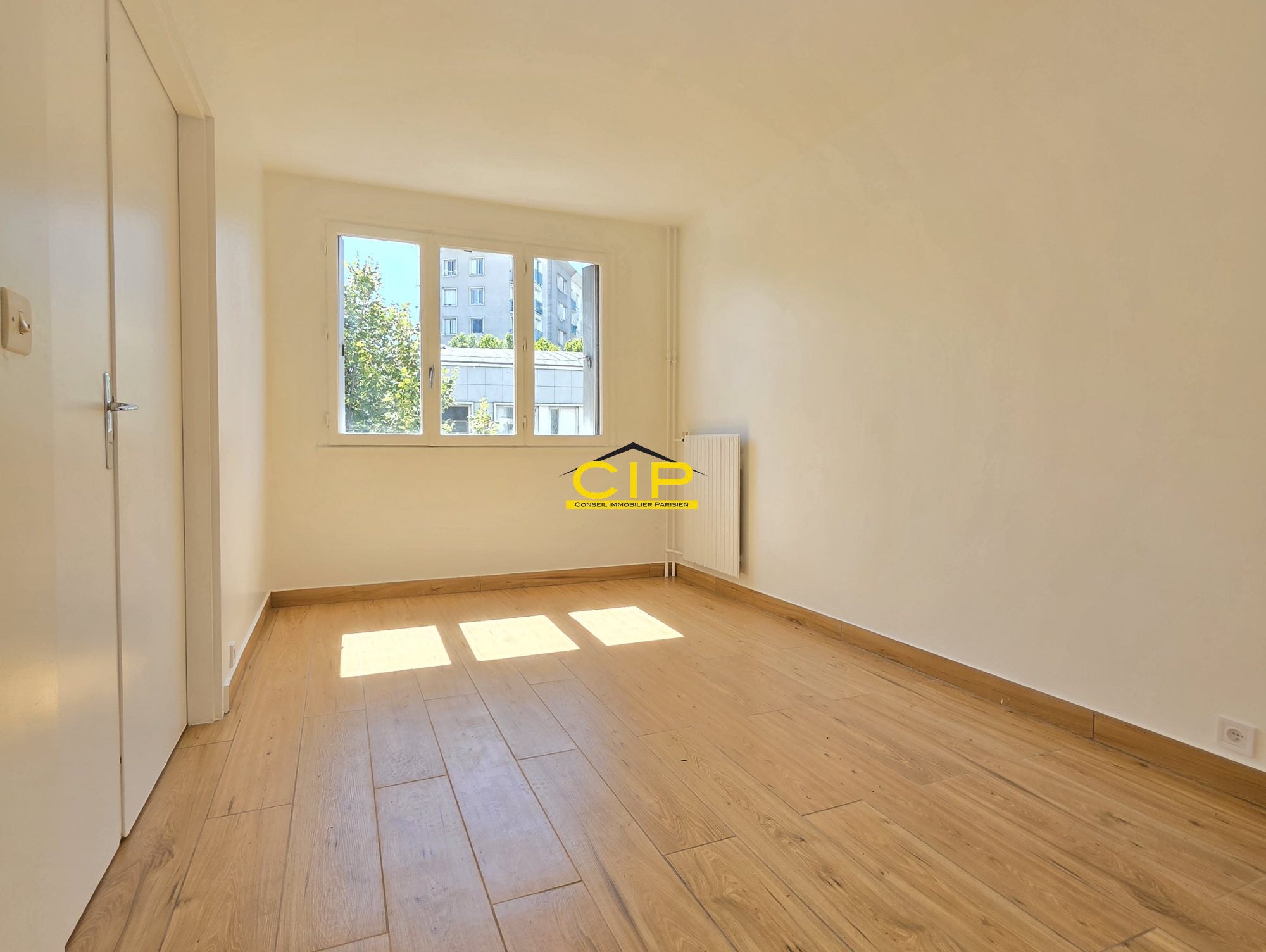 Appartement Rue Léon Giraud à Paris