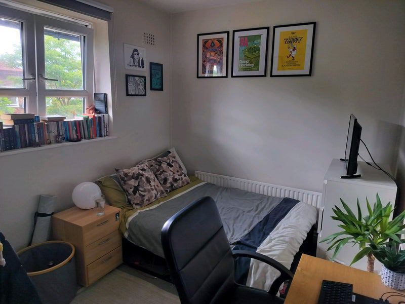 Room Lilford Road in Greater London